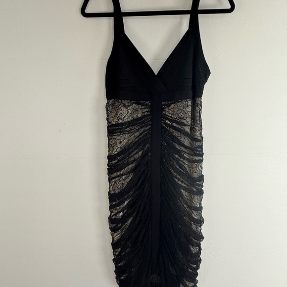 Herve Leger by Max Azria Black Lace Ruched Bandage Dress – NWT Size M - Picture 1 of 3